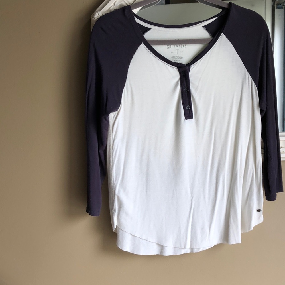 Soft & sexy quarter sleeve shirt
